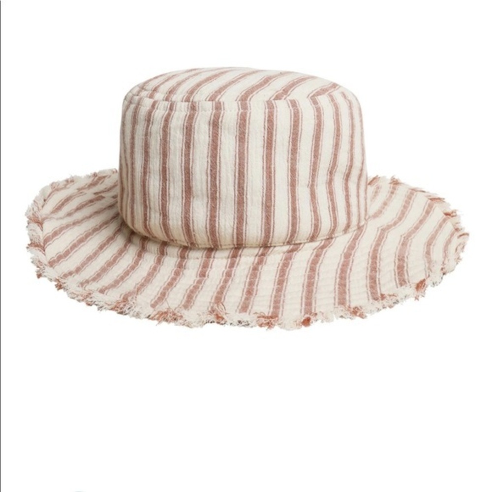 New! rylee + cru
bucket hat in amber + natural